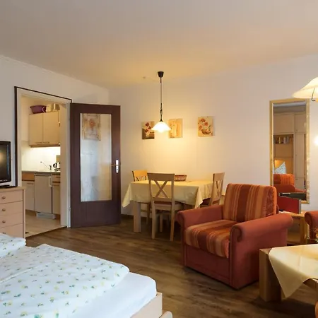 Volkmer Apartment *